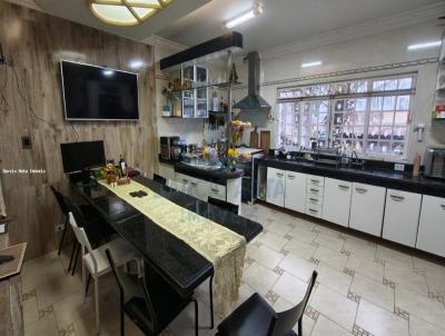 Sobrado para Venda, em Mogi das Cruzes, bairro Vila Rei, 3 dormit�rios, 3 banheiros, 1 su�te, 2 vagas